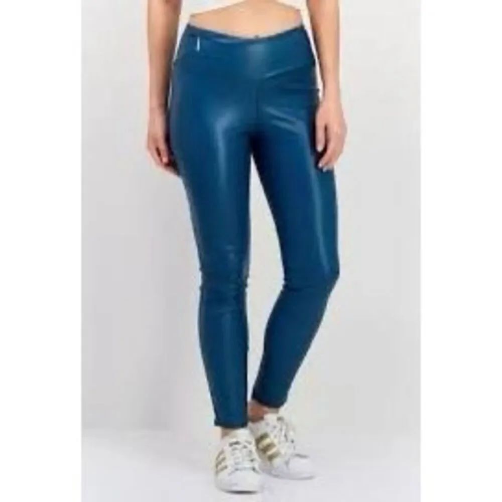 Tahari Sports Women Sportswear Fit Faux Leather Pull-On Leggings, Slate Blue NEW